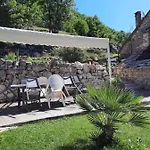 Πανσιόν Celezen 3*