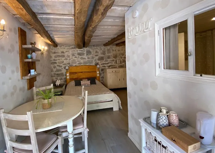 Célézen Pensión 3*