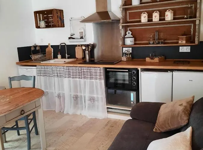 Pensión Célézen 3*