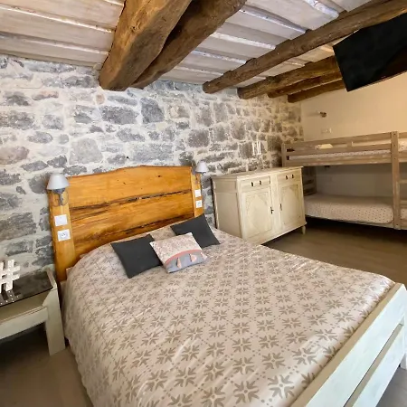 Celezen Guest house 3*