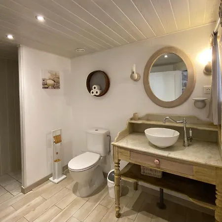 Celezen Guest house *